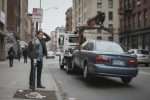 Accrocher une voiture sans s’en rendre compte : que faire ?